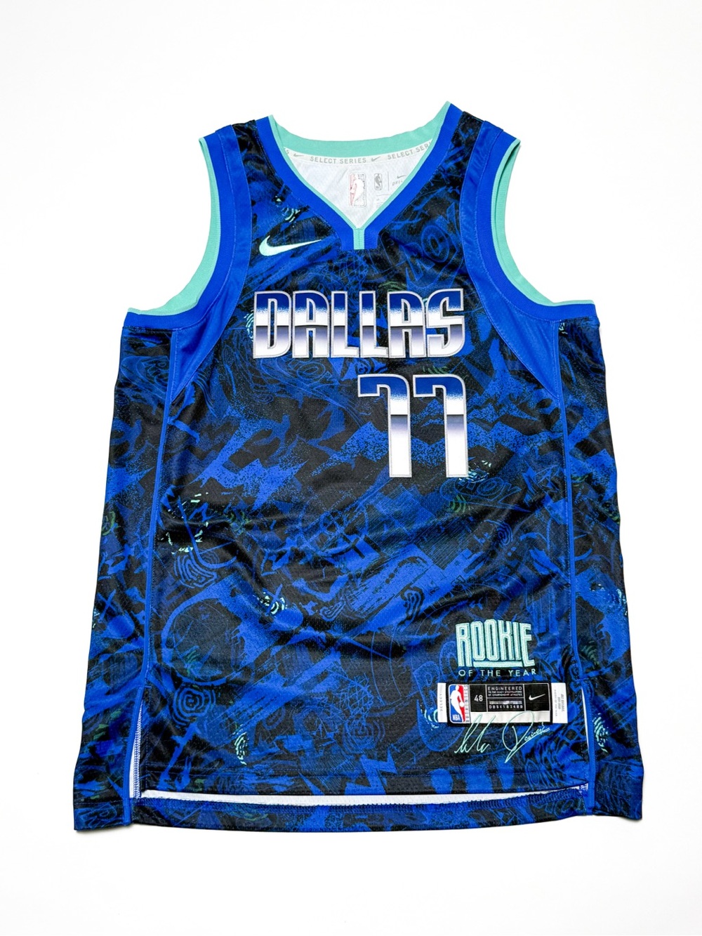 Nike Luka Dončić Dallas Mavericks Select Series Rookie of the Year Jersey 48